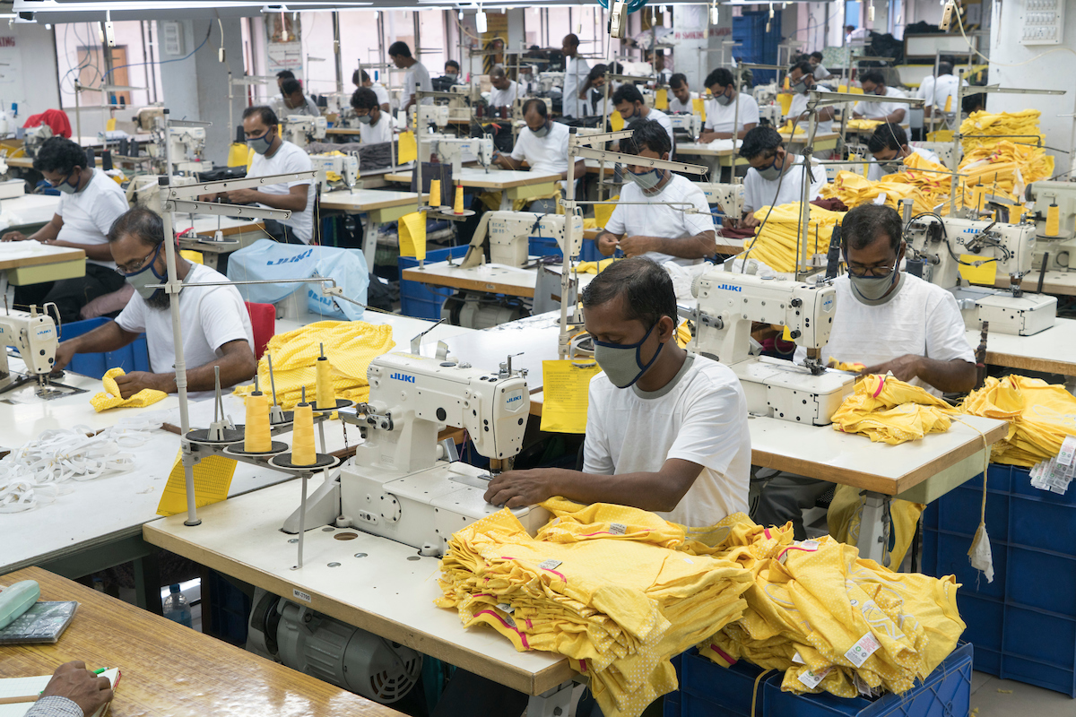 this-is-what-a-fair-trade-factory-looks-like-fashion-revolution